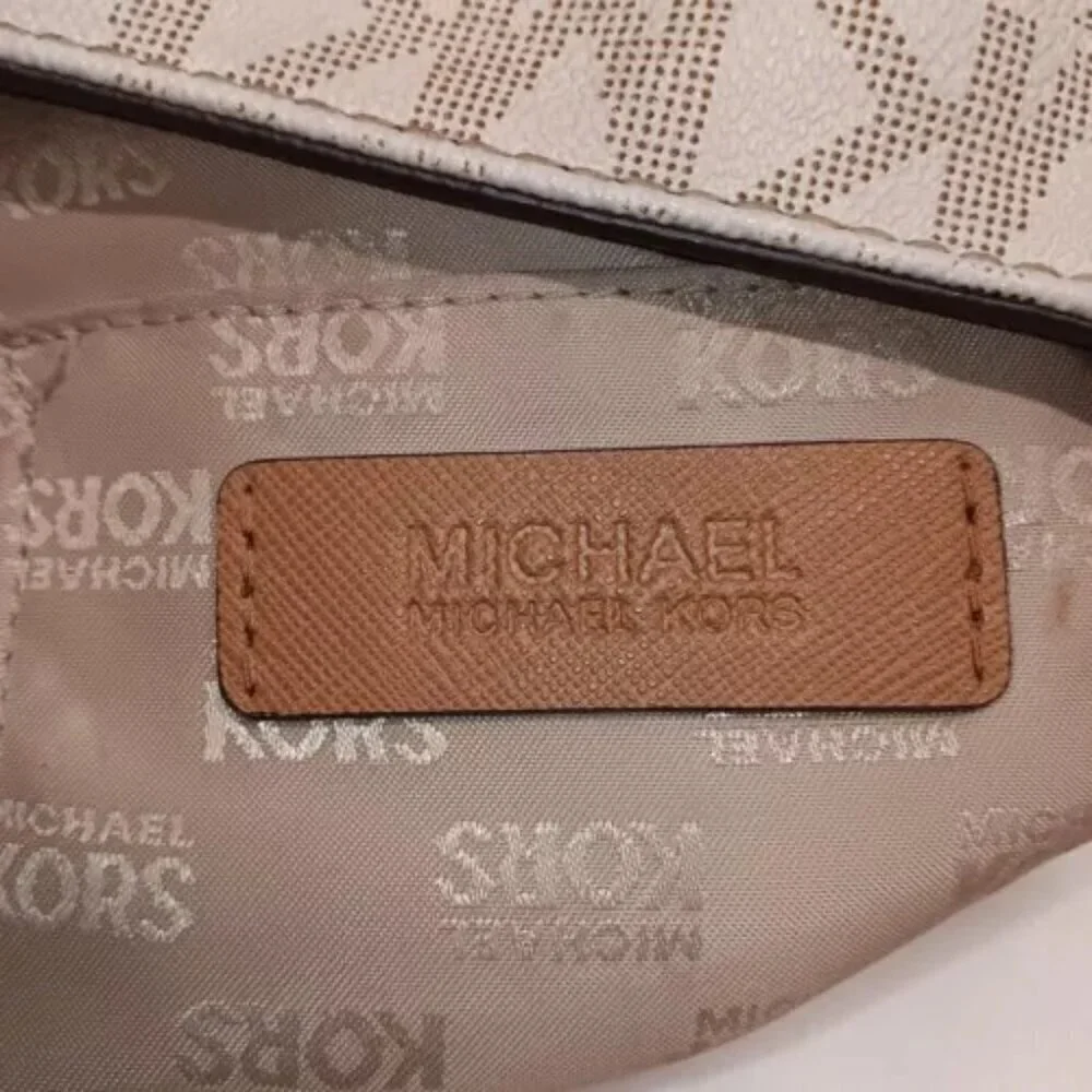 MICHAEL KORS‎ Signature Hamilton Traveler Medium Top Zip Messenger Bag Padlock
